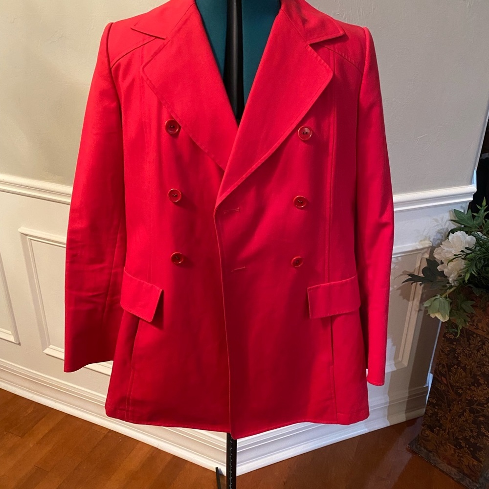 Like new Ellen Tracy short, red trench coat.
